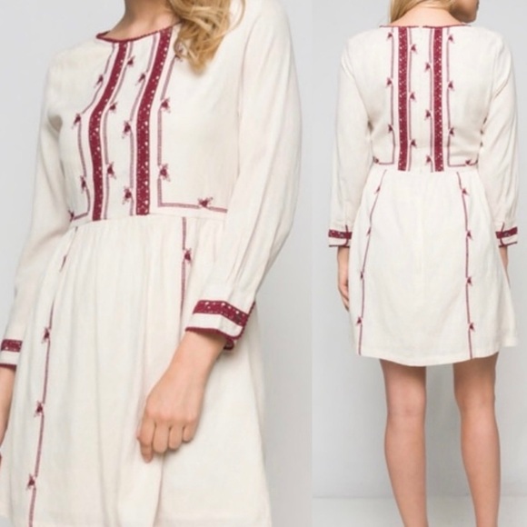 NWT Current Air Embroidered Tunic Dress in Cream and Burgundy size Small - Picture 1 of 15